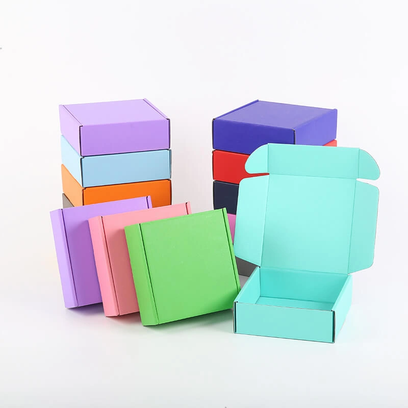 cardboard mailer box