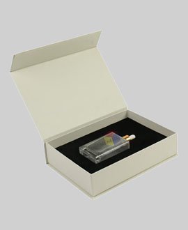 Magnetic perfume box